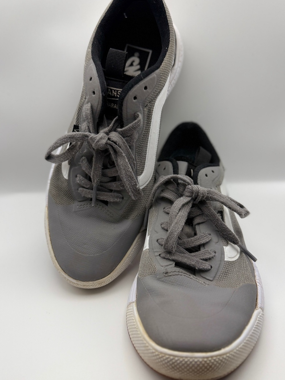 Vans UltraRange Rapidweld Gray Athletic Sneakers Women’s 8.5 / M7 Lightweight